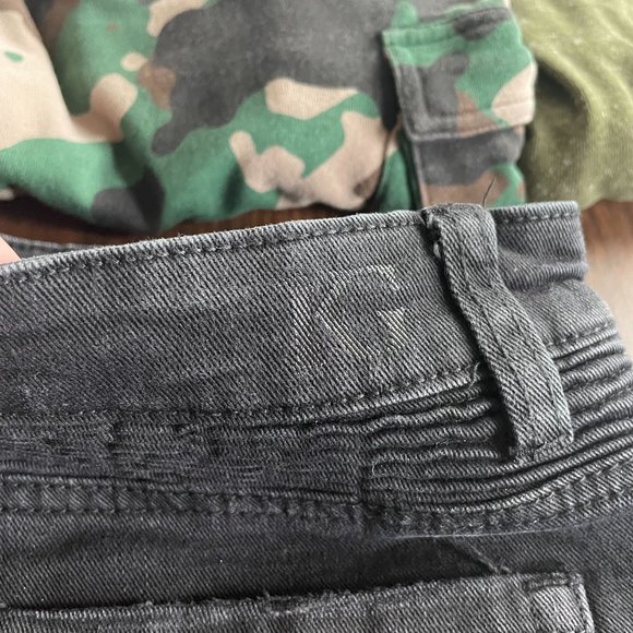 LOT OF 8 MEN'S PANTS JEANS SWEATPANTS JOGGERS SIZE 36 38 LARGE - Picture 4 of 9